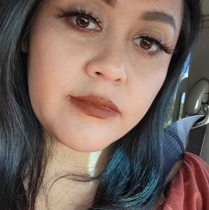 Meet your Posher, Ana